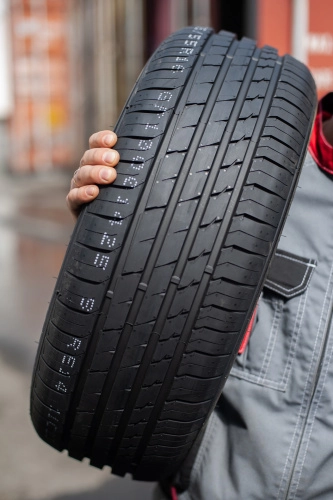 фото протектора и шины Atrezzo Elite Шина Sailun Atrezzo Elite 235/65 R17 108H