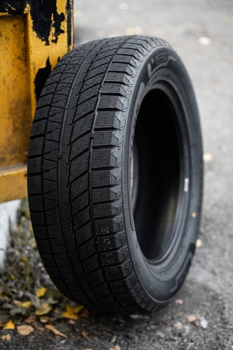 фото протектора и шины Ice Blazer Arctic EVO Шина Sailun Ice Blazer Arctic EVO 275/40 R20 106V